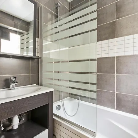 The Gallery Def - D2 *